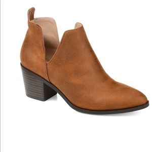 Journey collection Lola womens ankle boots. BRAND NEW!